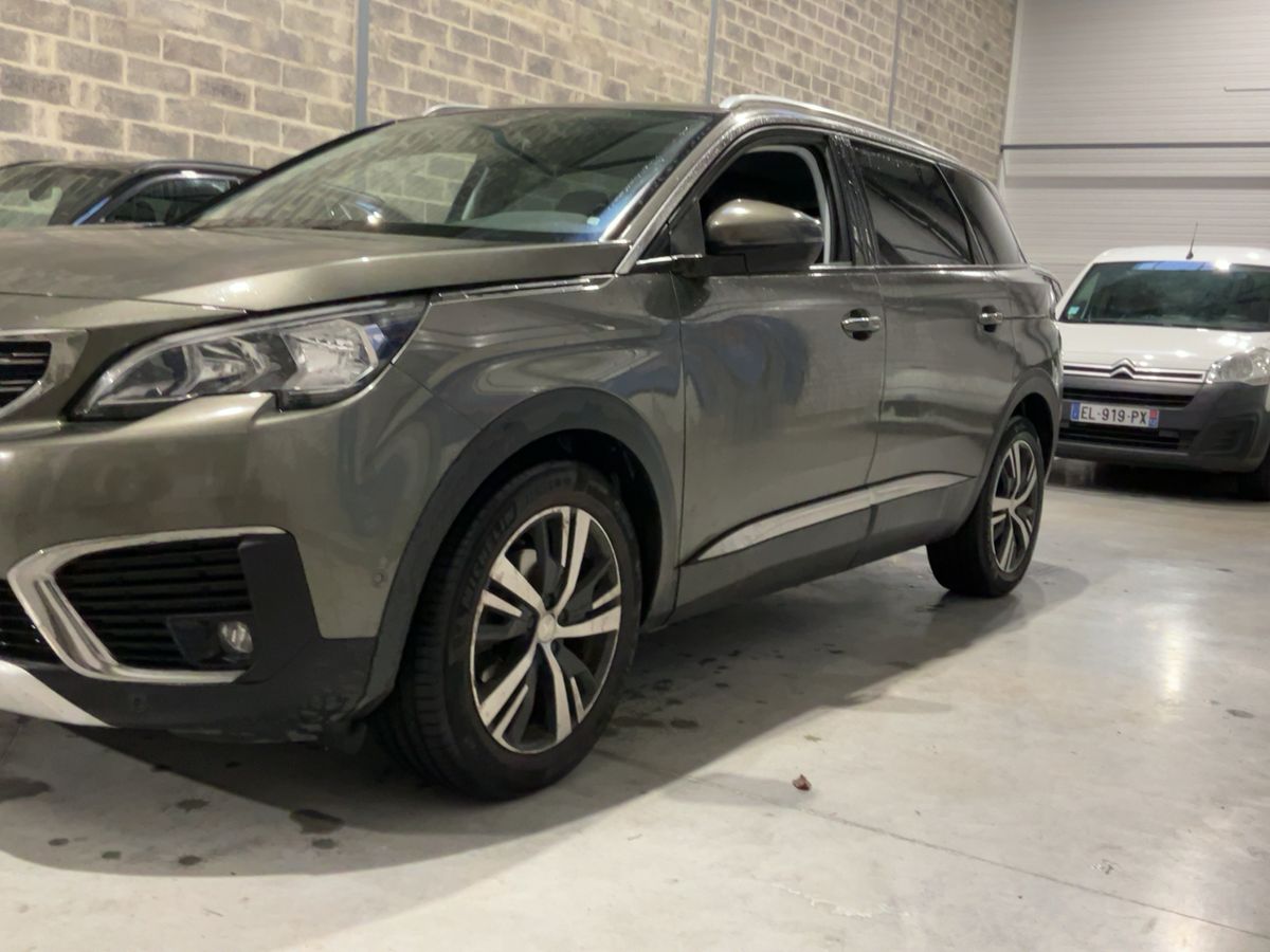 Peugeot 5008 d'occasion
