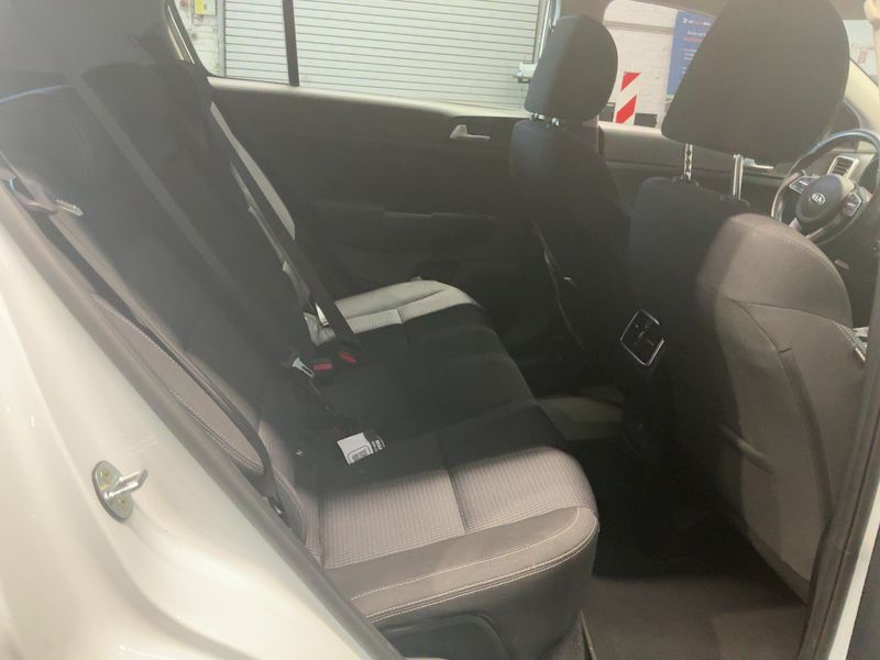 Kia Sportage 1.6 TGDI Vision 4WD — zdjęcie 14