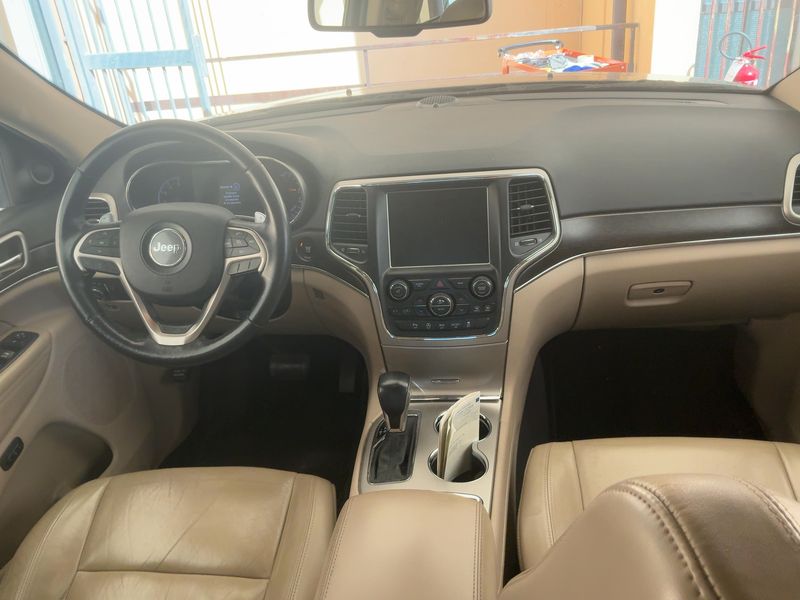 Jeep Grand Cherokee 3.0 CRD Limited — zdjęcie 12