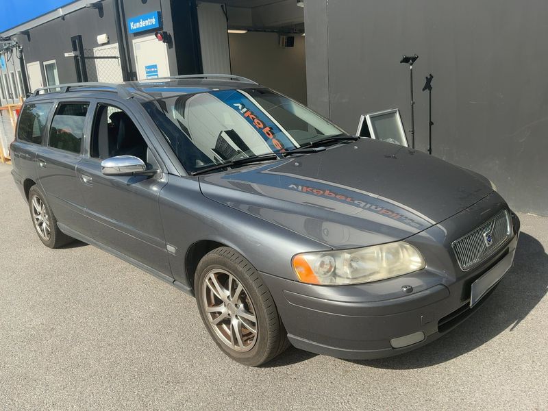 Volvo V70 2.4 Kinetic 2006 – снимка 12