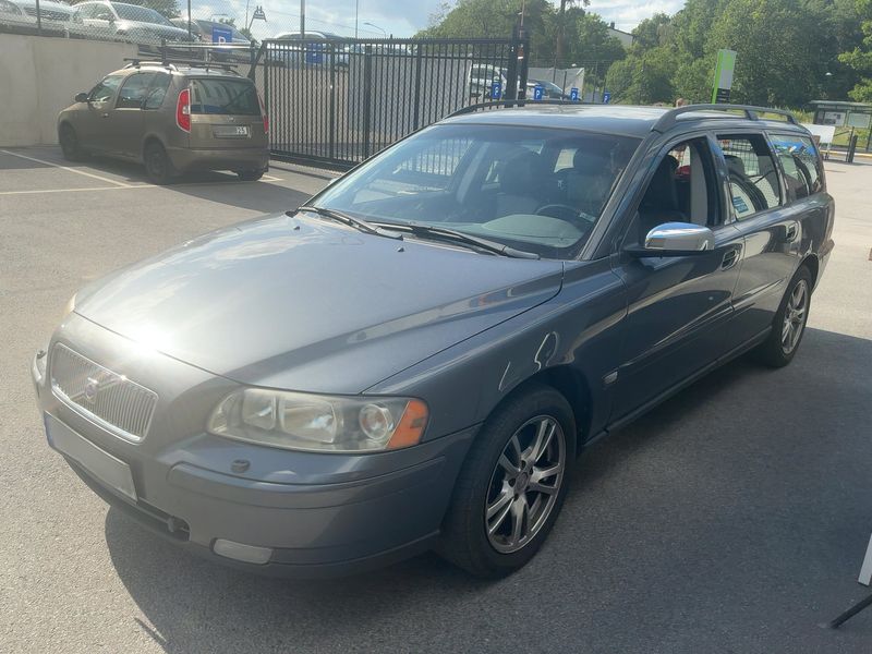 Volvo V70 2.4 Kinetic 2006 – снимка 1