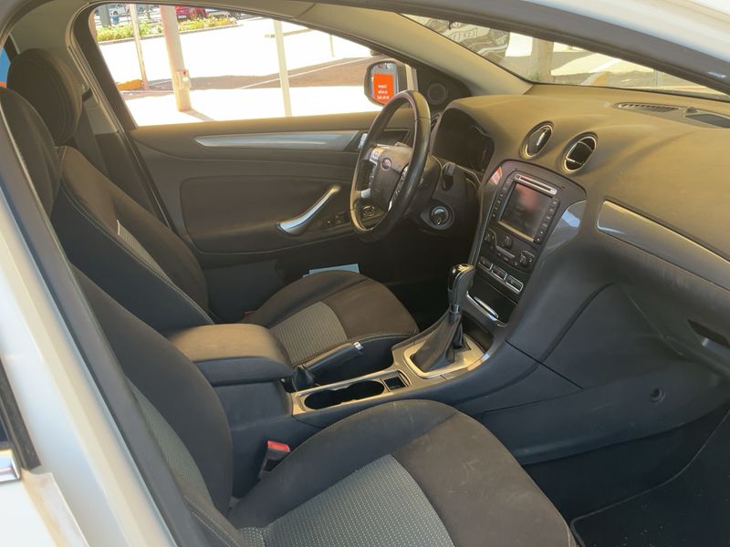 Ford Mondeo 2.0 TDCi Trend 2013 – снимка 16