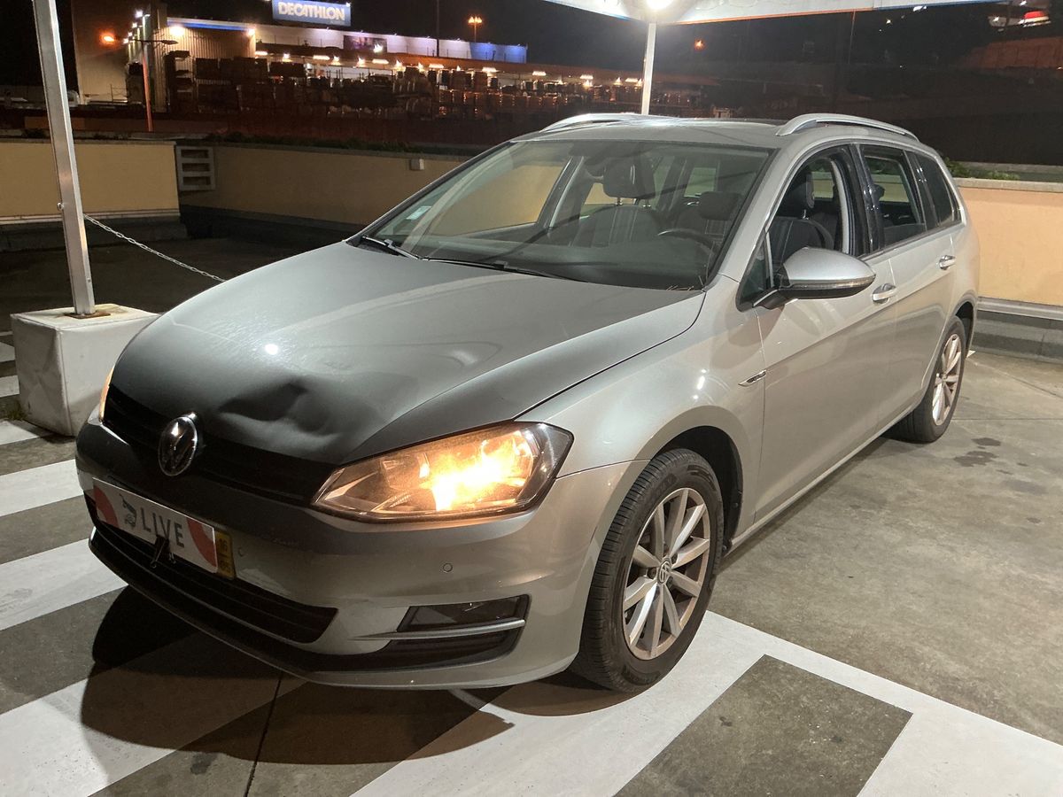 Volkswagen Golf VII 1.6 TDI Lounge BlueMotion Tech