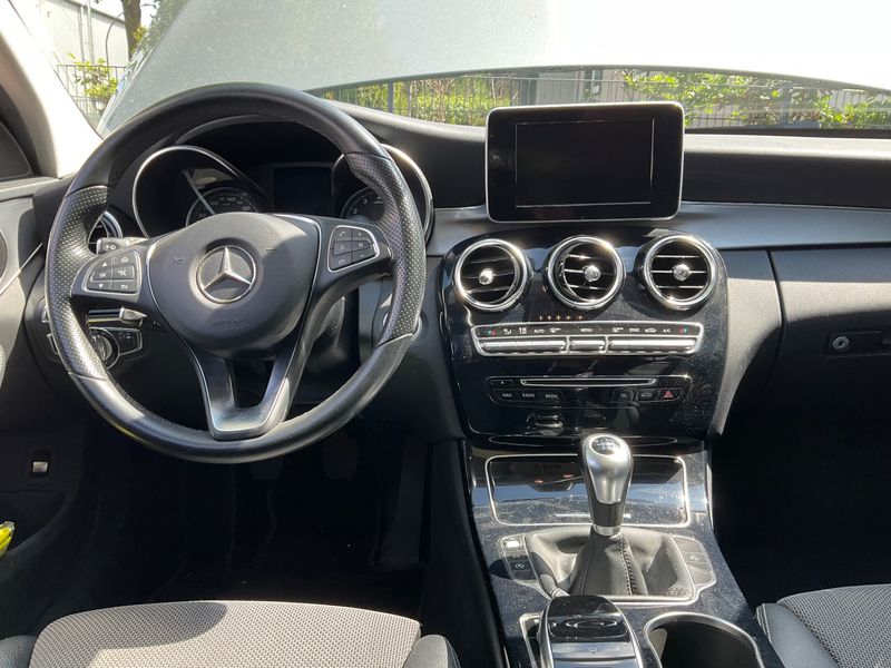 Mercedes-Benz C-Klasse C 180 CGI T Avantgarde — zdjęcie 12