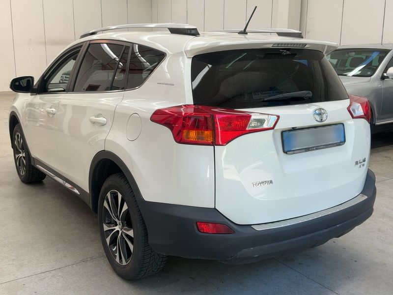 Toyota RAV 4 2.2 D-4D Style — zdjęcie 3