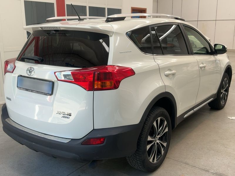 Toyota RAV 4 2.2 D-4D Style — zdjęcie 6