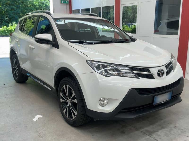 Toyota RAV 4 2.2 D-4D Style — zdjęcie 8