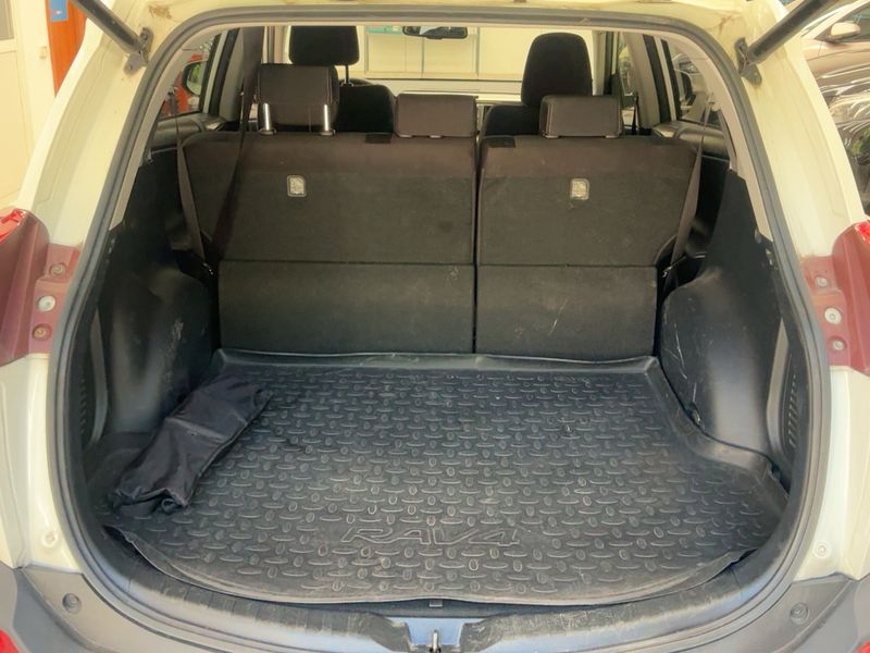 Toyota RAV 4 2.2 D-4D Style — zdjęcie 10