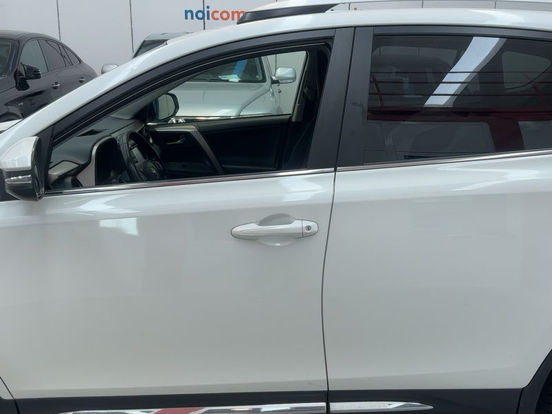 Toyota RAV 4 2.2 D-4D Style — zdjęcie 4