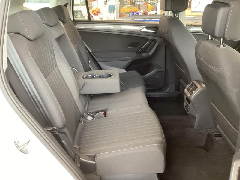 Volkswagen Tiguan Allspace 2.0 TDI Life — zdjęcie 12
