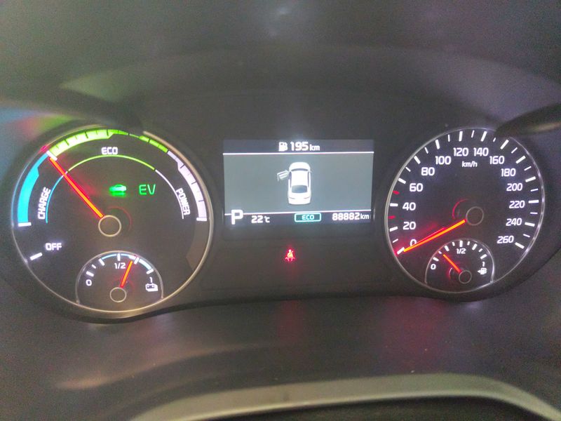 Kia Optima 2.0 Hybrid Emotion — zdjęcie 12