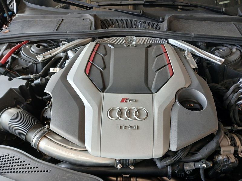 Audi RS 4 2.9 TFSI quattro — zdjęcie 8