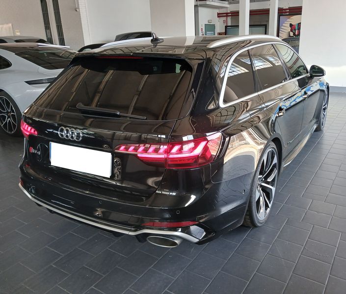 Audi RS 4 2.9 TFSI quattro — zdjęcie 5
