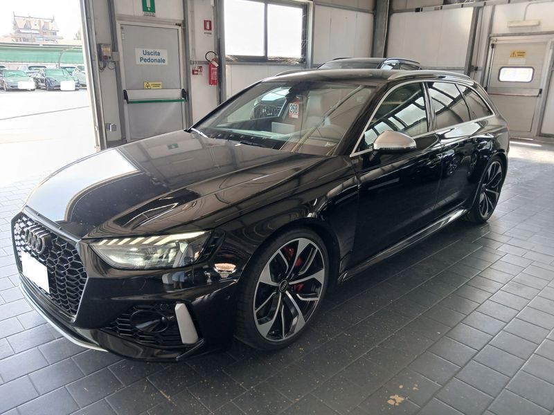 Audi RS 4 2.9 TFSI quattro