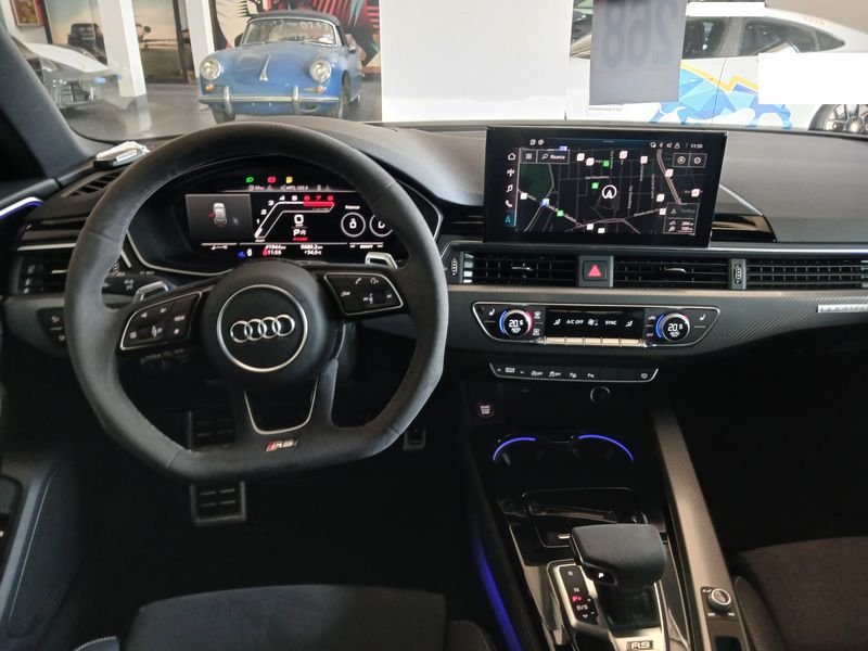 Audi RS 4 2.9 TFSI quattro — zdjęcie 11