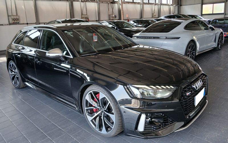 Audi RS 4 2.9 TFSI quattro — zdjęcie 6