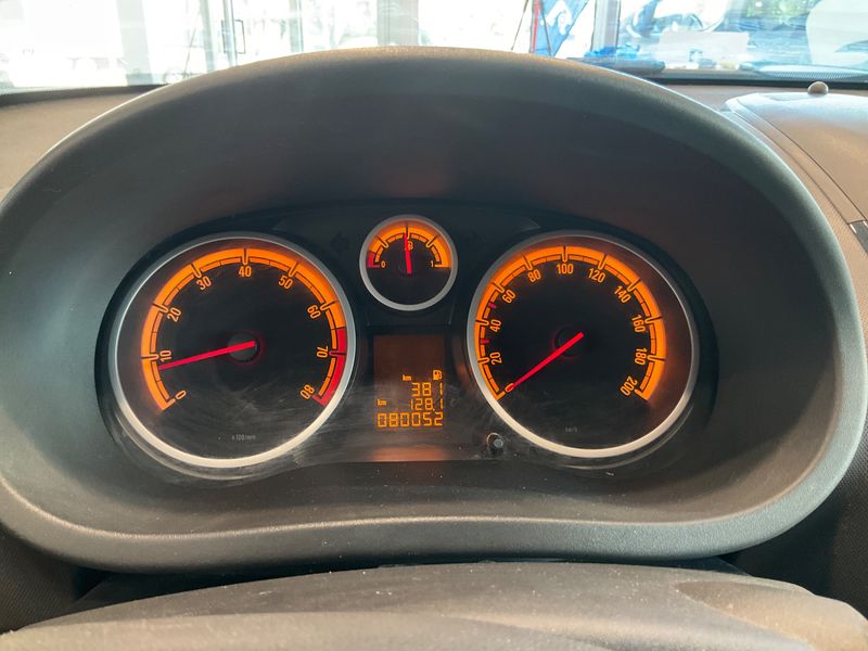 Opel Corsa 1.4 Edition "111 Jahre" 2011 – снимка 4