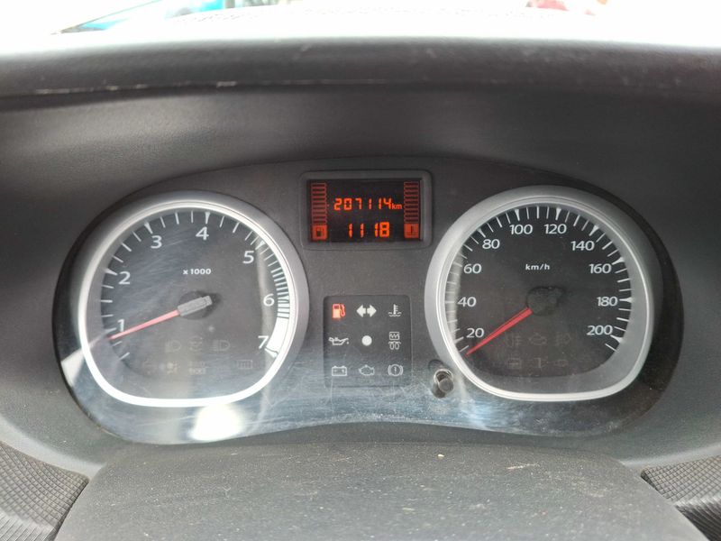 Dacia Duster 1.5 dCi Laureate 4x4 — zdjęcie 12
