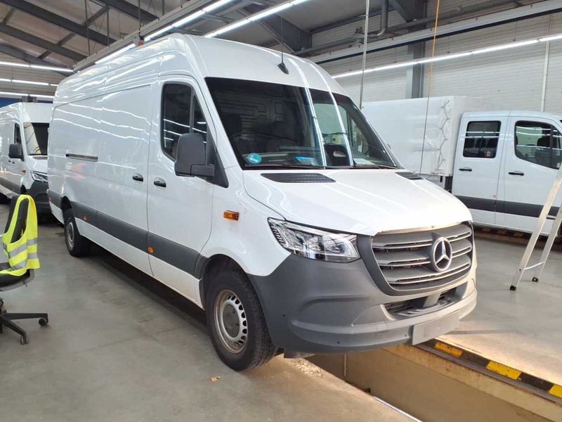Mercedes-Benz Sprinter 317 CDI RWD PRO L3 / L4 — zdjęcie 4