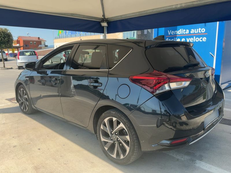 Toyota Auris 1.8 Hybrid Active — zdjęcie 3