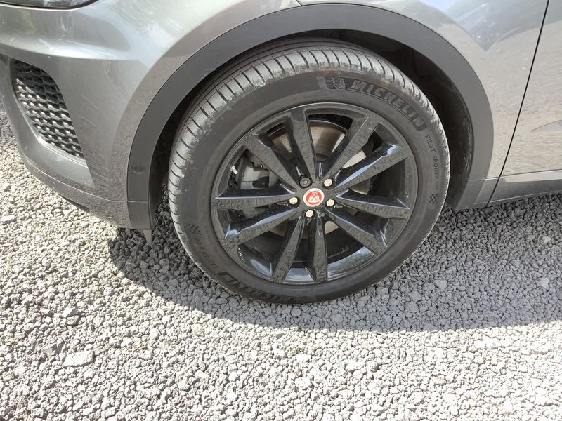 Jaguar E-Pace P200 R-Dynamic HSE AWD 2019 – снимка 3