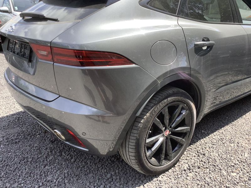 Jaguar E-Pace P200 R-Dynamic HSE AWD 2019 – снимка 8