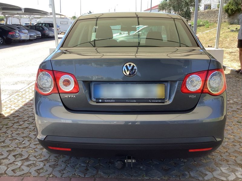 Volkswagen Jetta 1.6 TDI Comfortline — zdjęcie 5