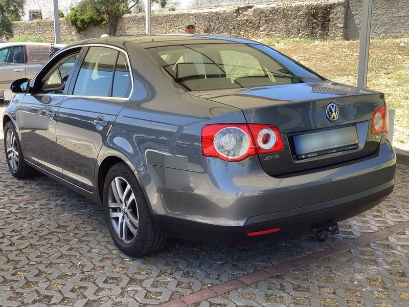 Volkswagen Jetta 1.6 TDI Comfortline — zdjęcie 3