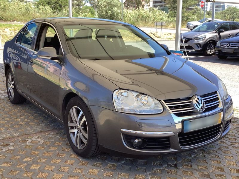 Volkswagen Jetta 1.6 TDI Comfortline — zdjęcie 8