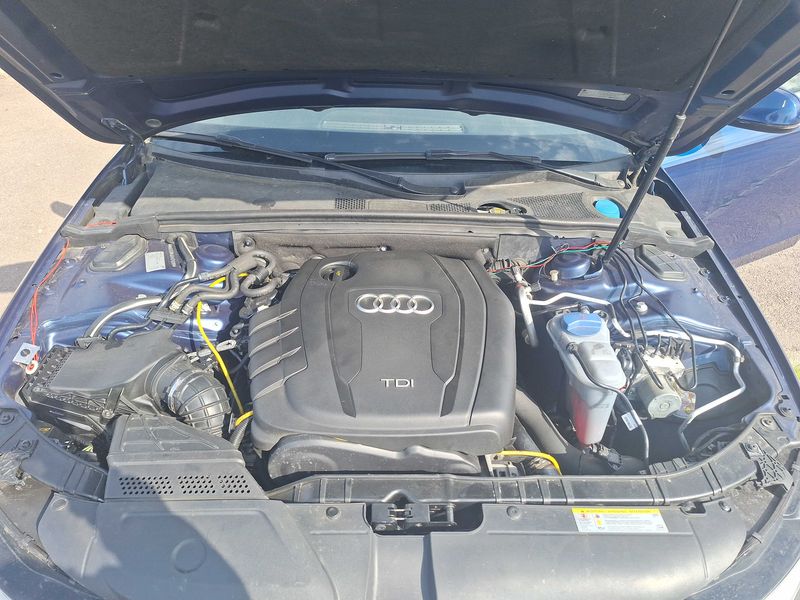 Audi A4 2.0 TDI quattro Ambition — zdjęcie 8
