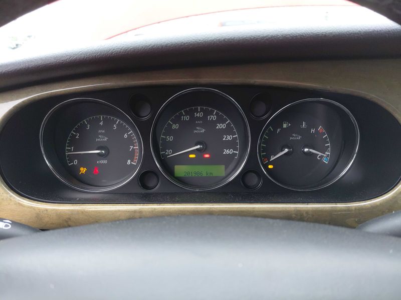 Jaguar XJ 3.5 V8 — zdjęcie 12