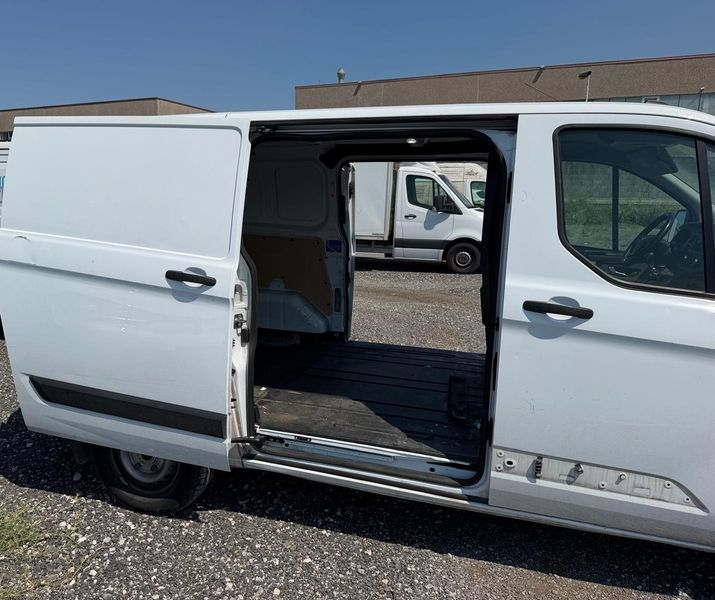 Ford Transit Custom 2.0 TDCi Mild-Hybrid 300 L1 Trend — zdjęcie 13