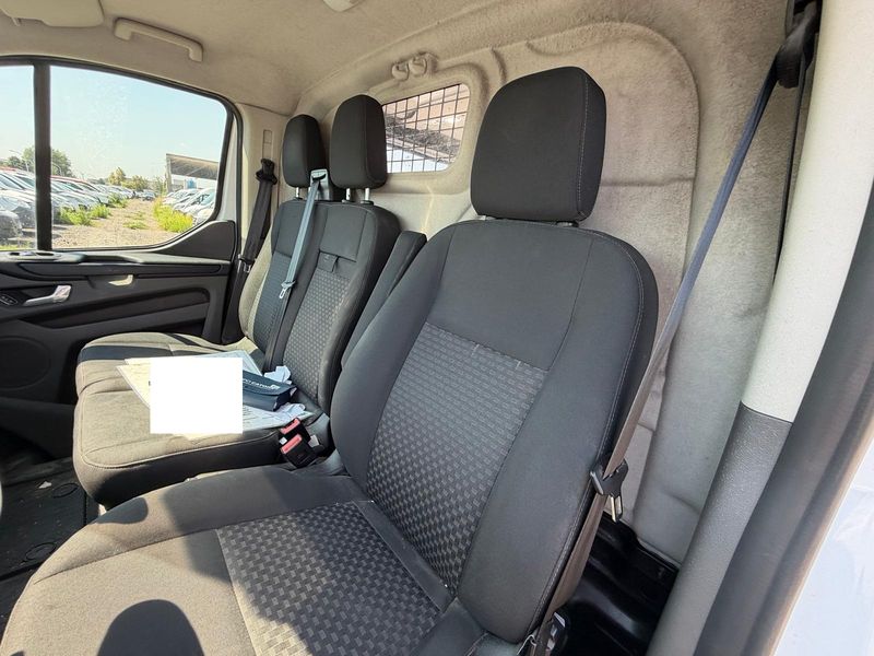 Ford Transit Custom 2.0 TDCi Mild-Hybrid 300 L1 Trend — zdjęcie 10