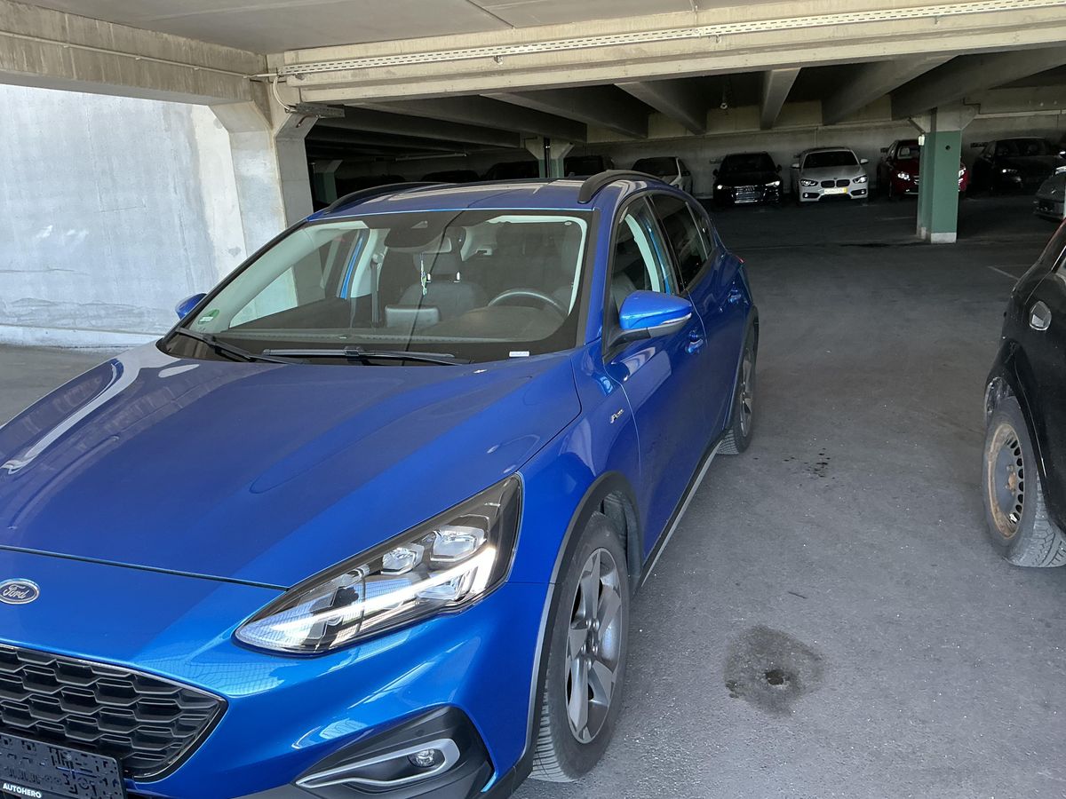 Ford Focus 2019 — photo 1