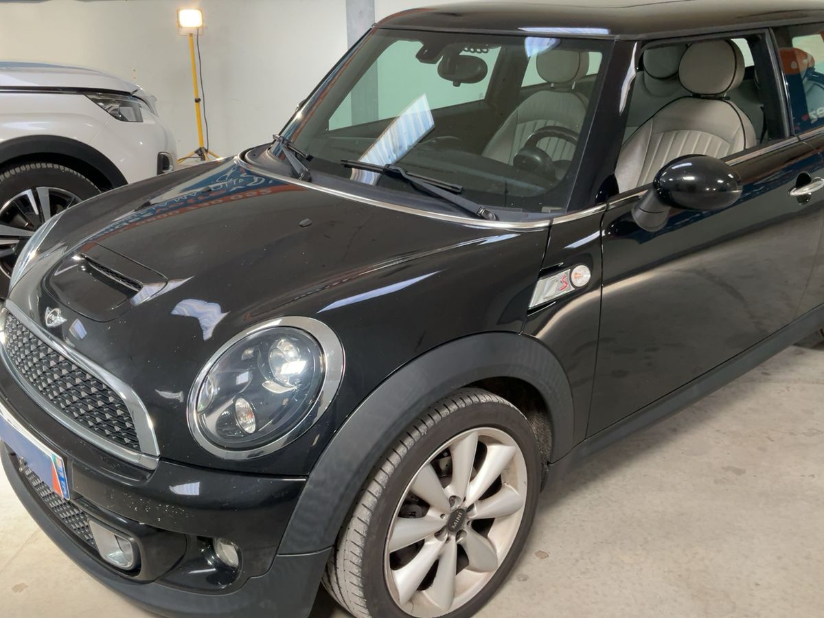MINI Cooper SD