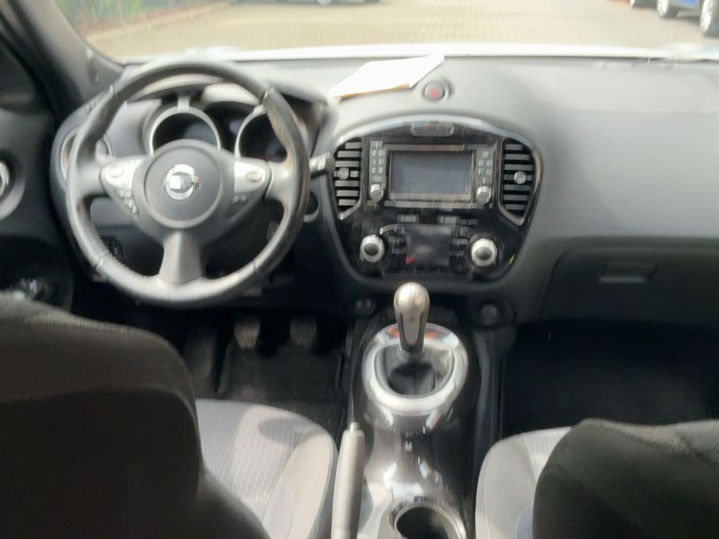 Nissan Juke 1.6 Acenta 2013 – снимка 18