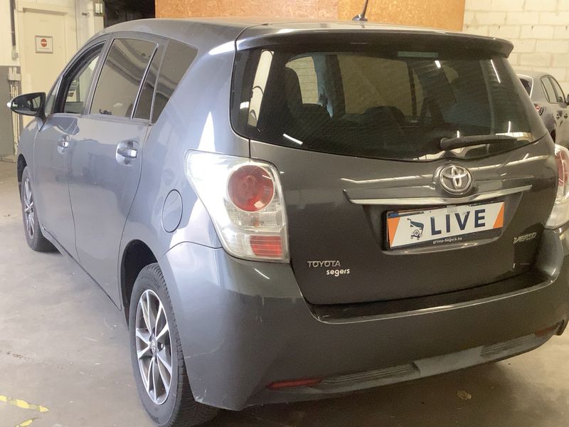 Toyota Verso 1.6 Active — zdjęcie 3