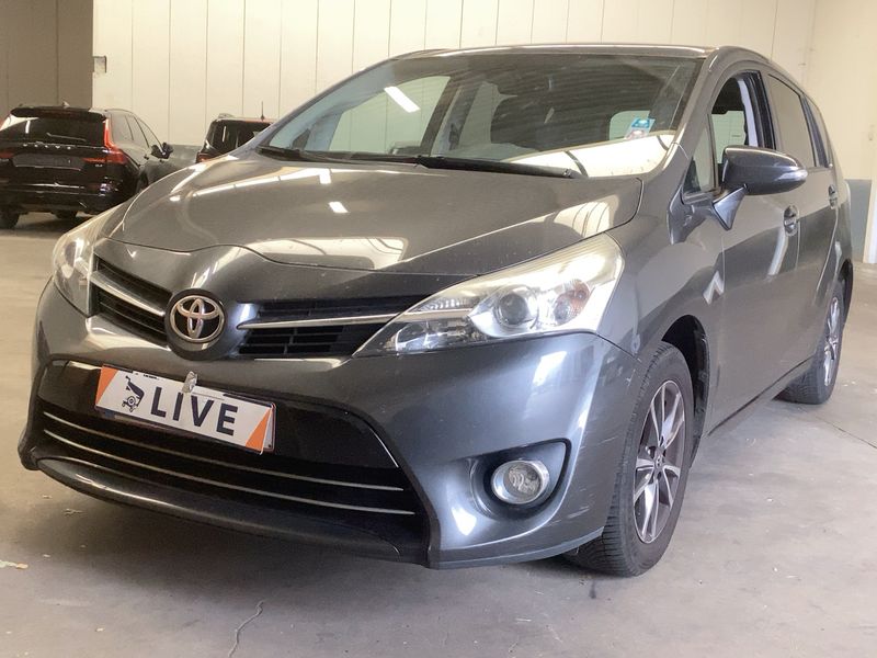Toyota Verso 1.6 Active — zdjęcie 1