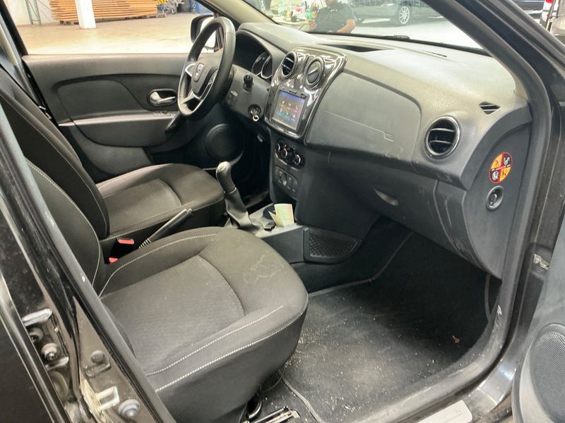 Dacia Sandero 1.0 SCe Comfort — zdjęcie 3