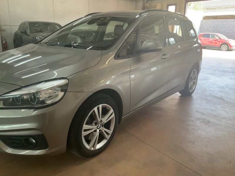 BMW 2er 218d Gran Tourer Advantage 2015 – снимка 2