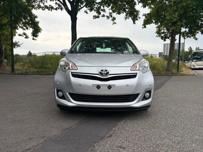 Toyota Verso-S 1.33 Dual VVT-i Club — zdjęcie 7