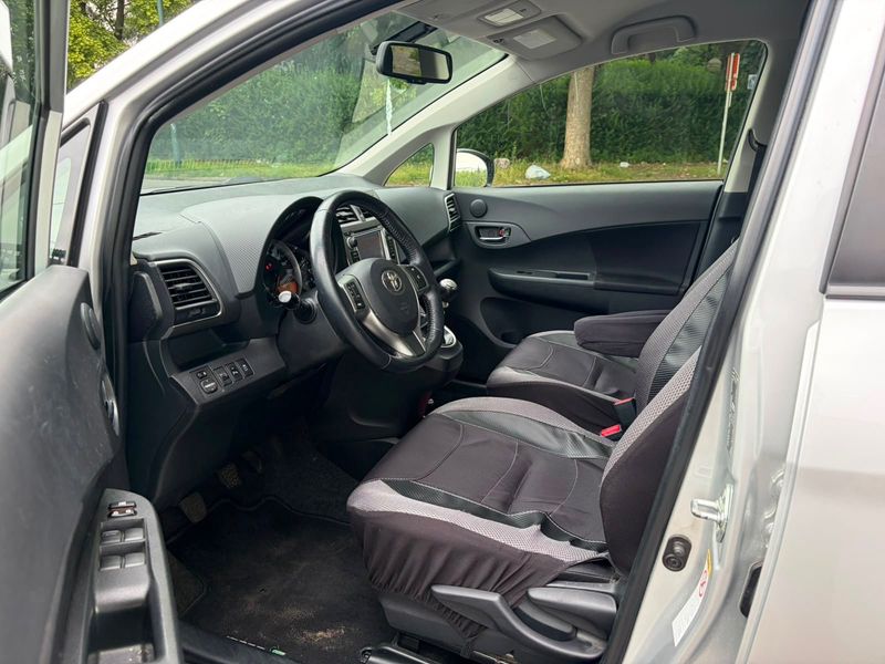 Toyota Verso-S 1.33 Dual VVT-i Club — zdjęcie 21