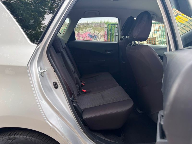 Toyota Verso-S 1.33 Dual VVT-i Club — zdjęcie 14