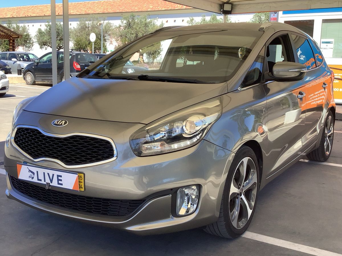 Kia Carens 2015