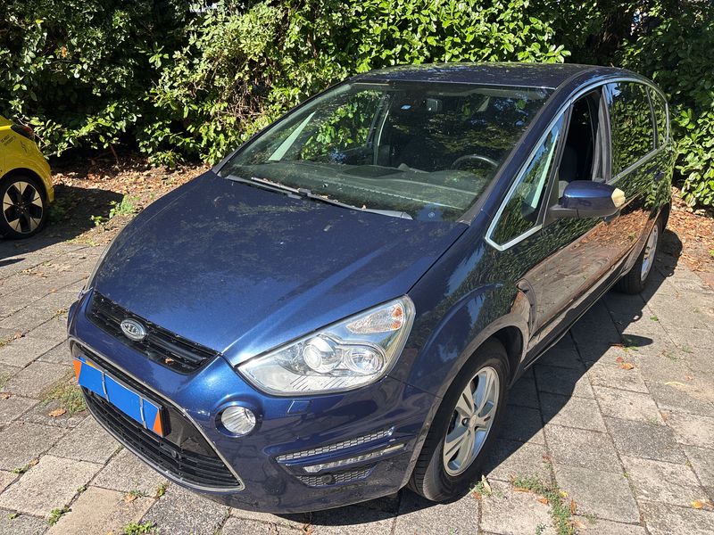 2011 Ford S-Max