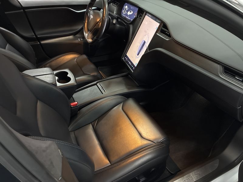 Tesla Model S 85 — zdjęcie 10
