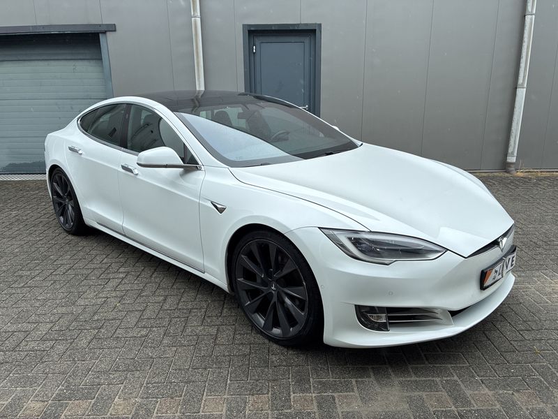 Tesla Model S 85 — zdjęcie 6