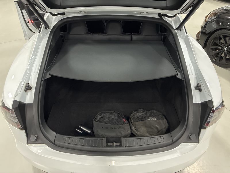 Tesla Model S 85 — zdjęcie 9