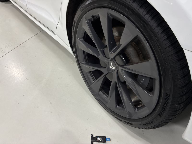 Tesla Model S 85 — zdjęcie 16