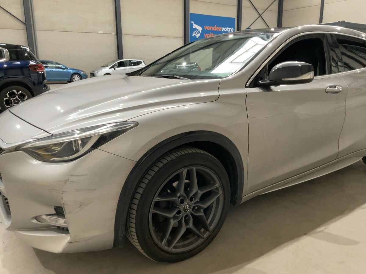 Infiniti Q30 d'occasion